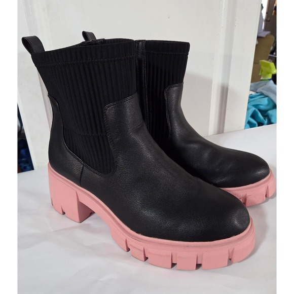 Torrid Size 9.5WW Black Knit Sock Chunky Platform Lug Sole Rain Boots Women - Picture 3 of 7